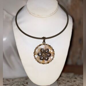 Chico’s Boho beaded Choker - Bronze, beaded Pendant 🌺